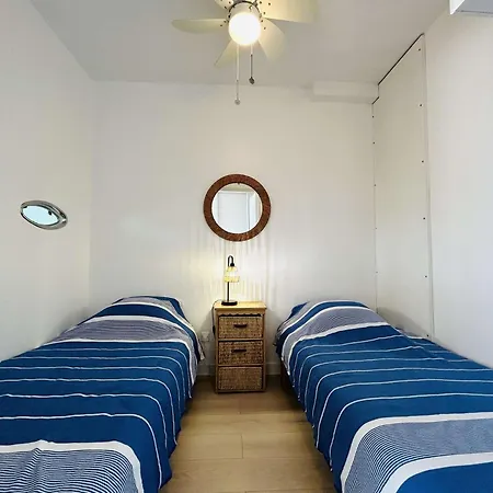 Lb513-001 - Face - 2 Pièces Cabine-4 Couchages - Traversant - Appartement *