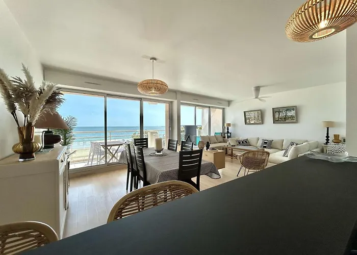 Lb513-001 - Face - 2 Pièces Cabine-4 Couchages - Traversant - Appartement