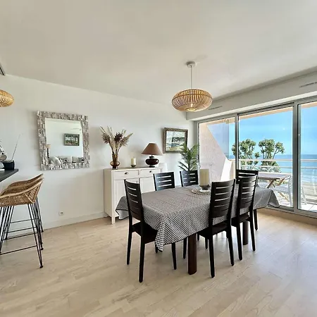 Apartment Lb513-001 - Face - 2 Pieces Cabine-4 Couchages - Traversant -