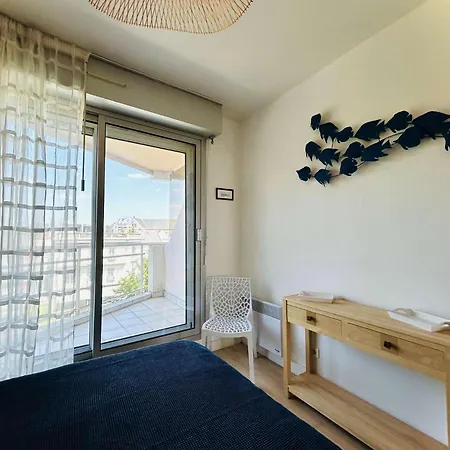 Apartment Lb513-001 - Face - 2 Pieces Cabine-4 Couchages - Traversant - *